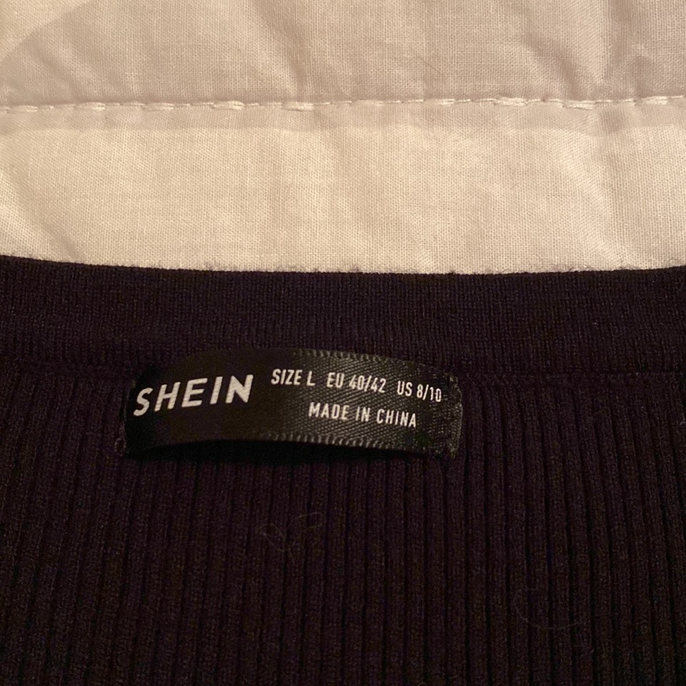 Sweaters - Picture 3 of 3
